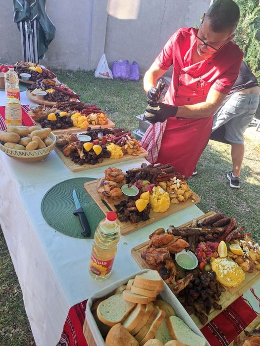 Echipă bucătari, ospătari, barmani PROȚAP