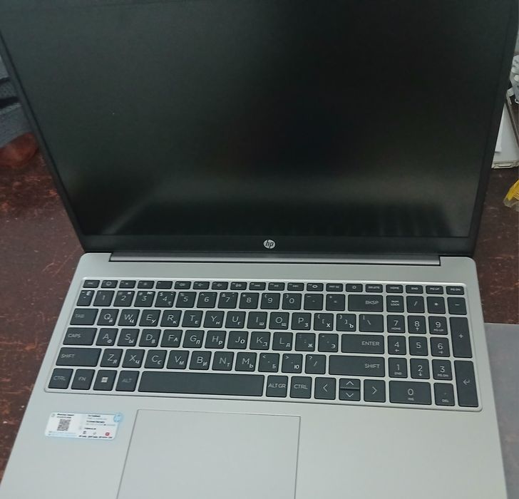 Noutbuk yangi holati ko'p ishlatilmagan