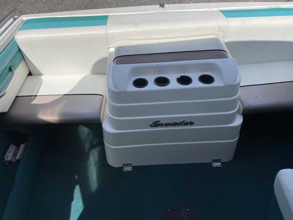 Ansamblu Barca Cabinata