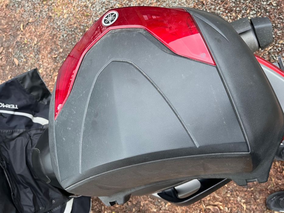 Top case Yamaha si suport Xmax 400 - 300