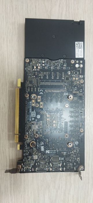 Профессиональная видеокарта NVIDIA Quadro RTX 4000