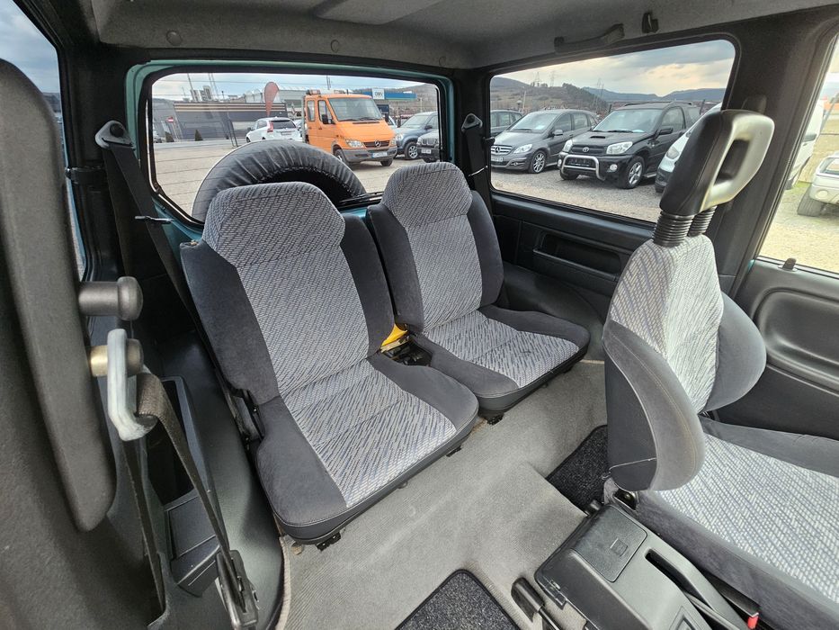 Suzuki Vitara, 1.6 Benzina, 4x4, Clima automata, Reductor  Cauciucuri A/T uri Jante concave  Posibil Rate ***