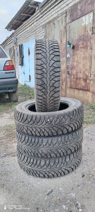 Продам зимнюю резину R15