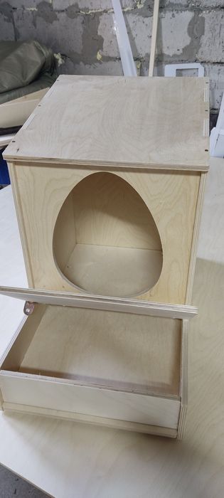 Гнездо для кур несушки птицы