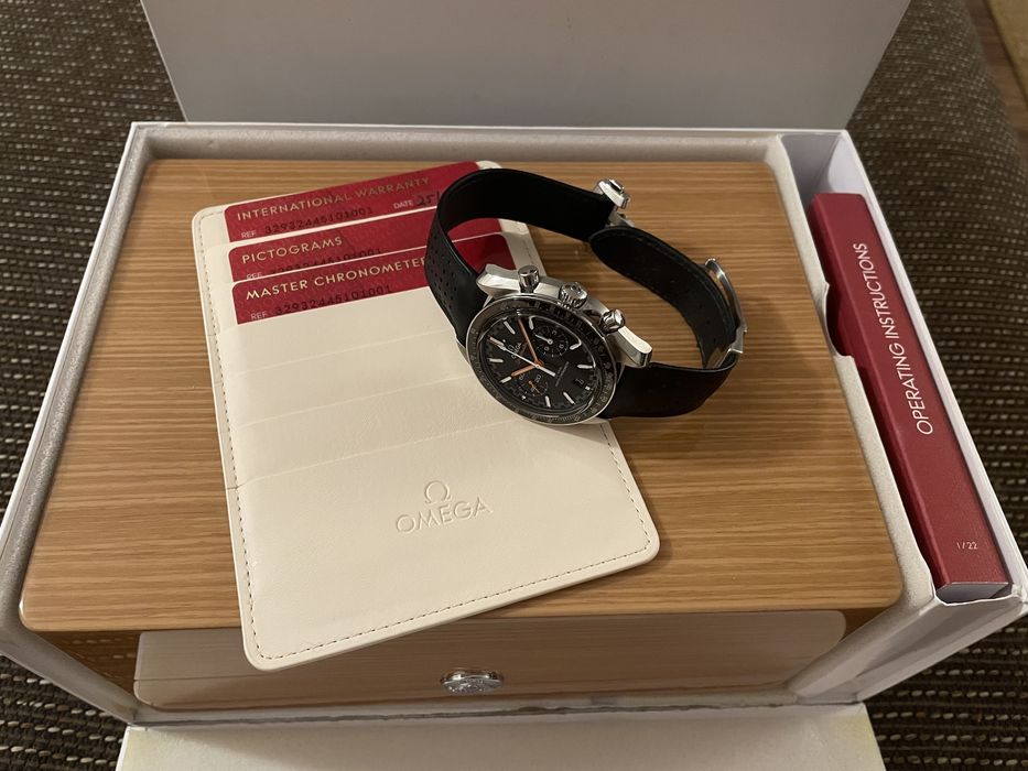 Omega Speedmaster Racing 9900