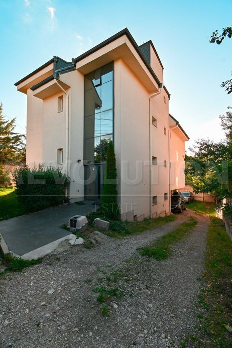 Продава се Къща в София, в.з. Малинова долина - 537 кв.м за 2100 €/кв.м - Снимка #3