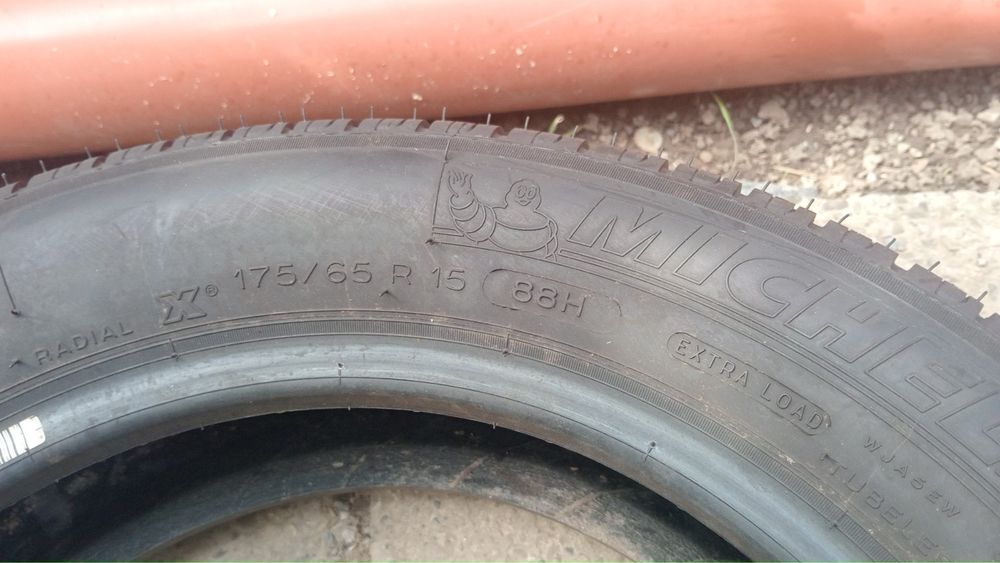 Set 4 anvelope Michelin 175/65 R15 88H Extra Load