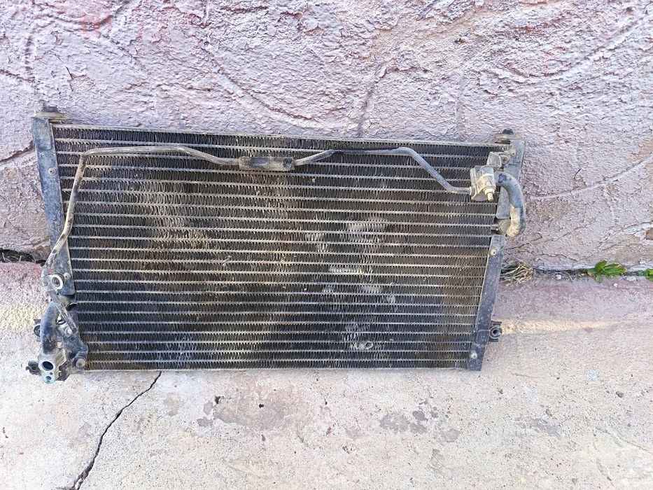 Продам радиатор от кондицанера Паджеро 2