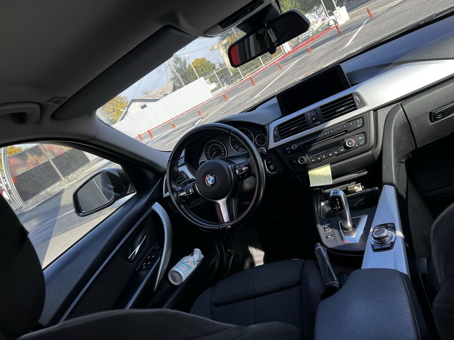 BMW Seria 3 0 — imagine 3