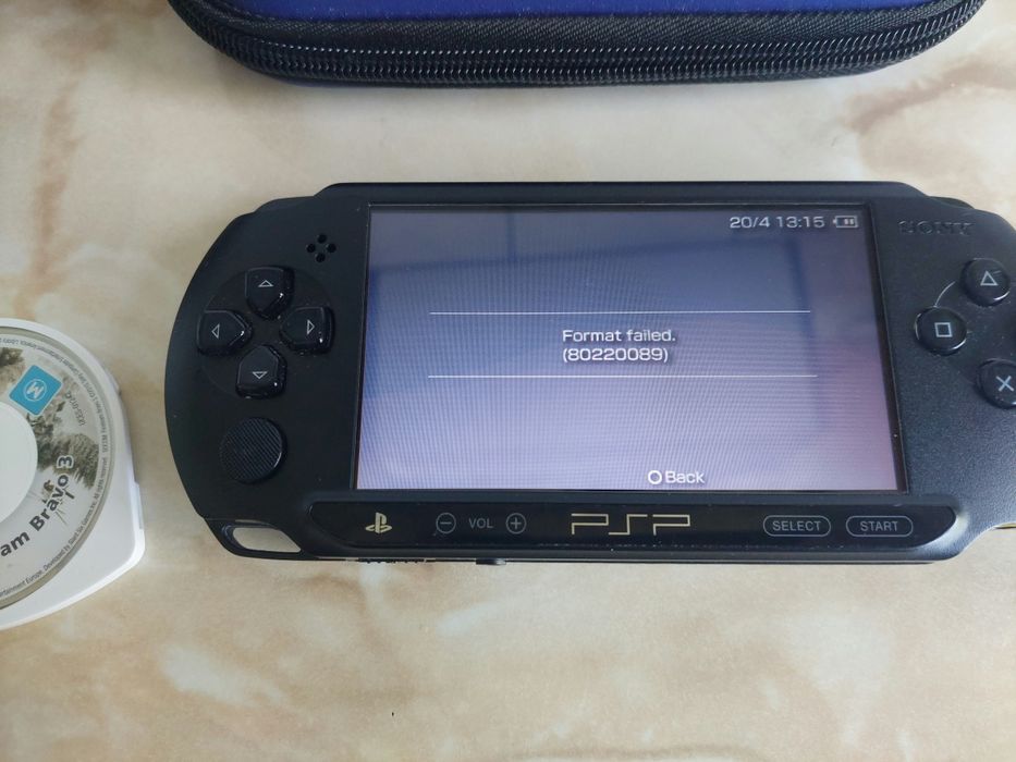 [PSP] Vând consolă SONY PSP E1004 Street + accesorii //poze reale