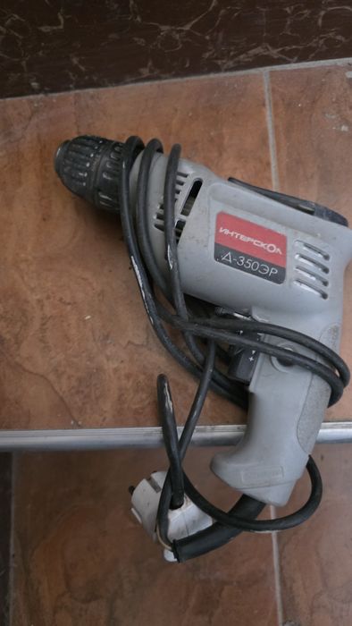 Дрель  продаётся