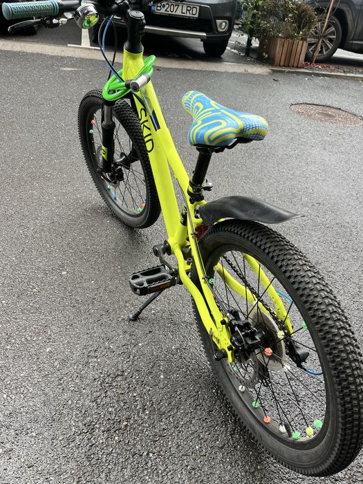 Bicicleta SKID  copii 20, cu suspensie fata si frane pe disc