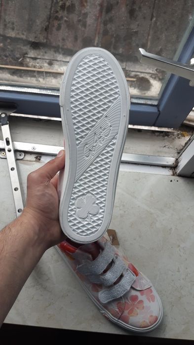 Дамски обувки,кецове