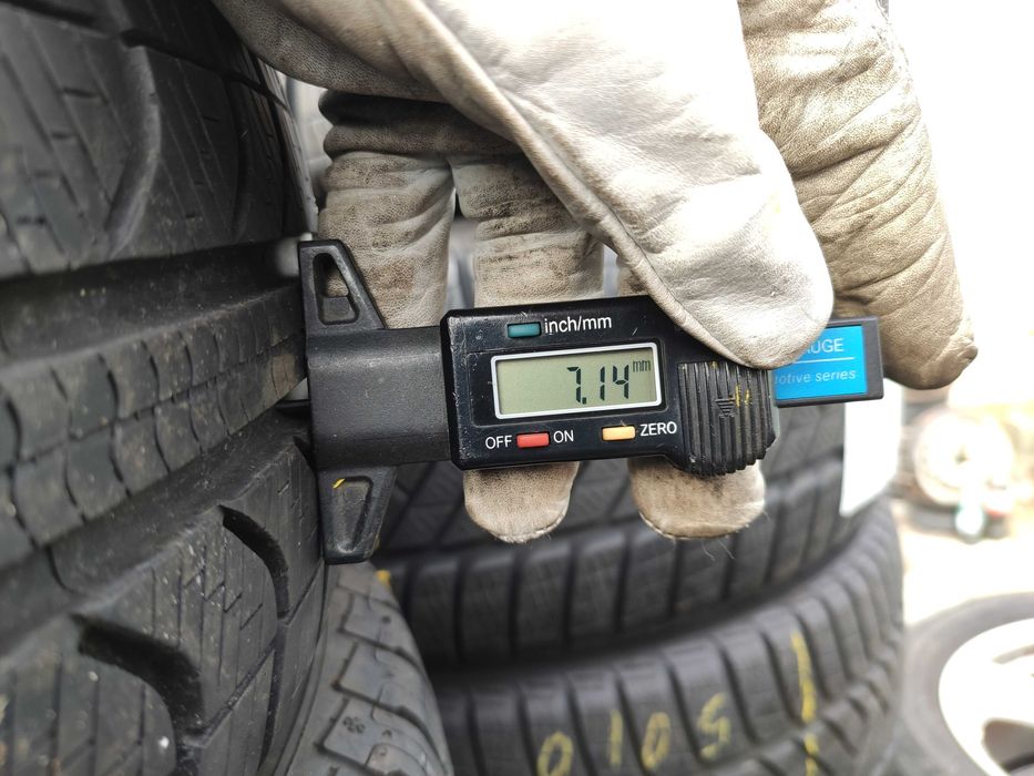 2бр Всесезонни гуми 175 65 15 - Pirelli