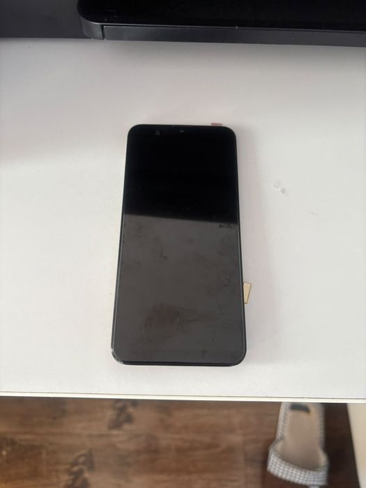 Pachet Samsung pentru piese/reparație + Display Samsung A20e