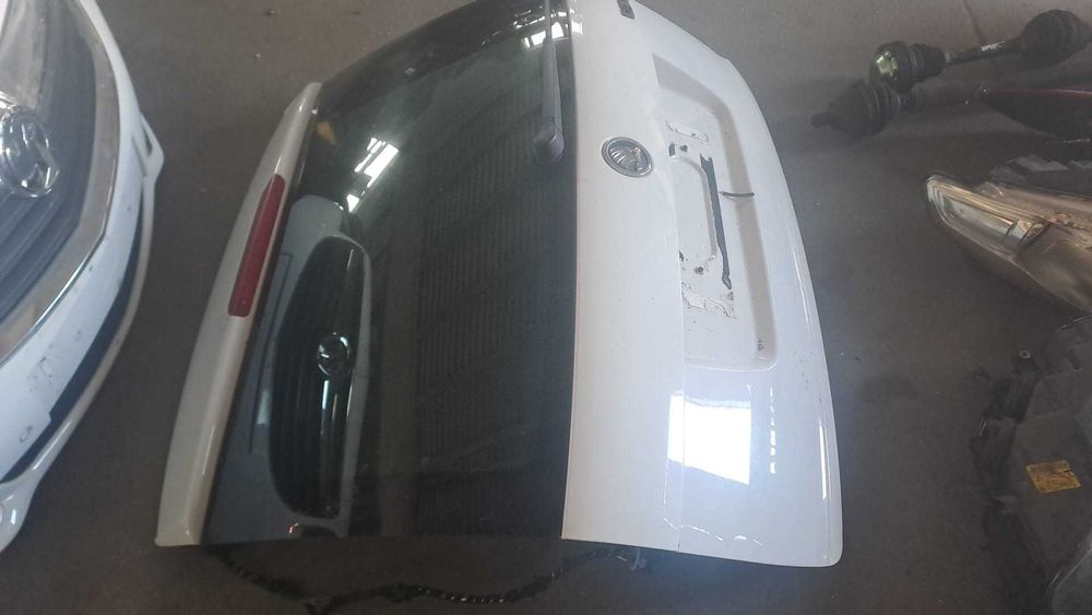 Hayon cu luneta - culoare alb pentru Skoda Octavia 2 Break 2005 - 2012