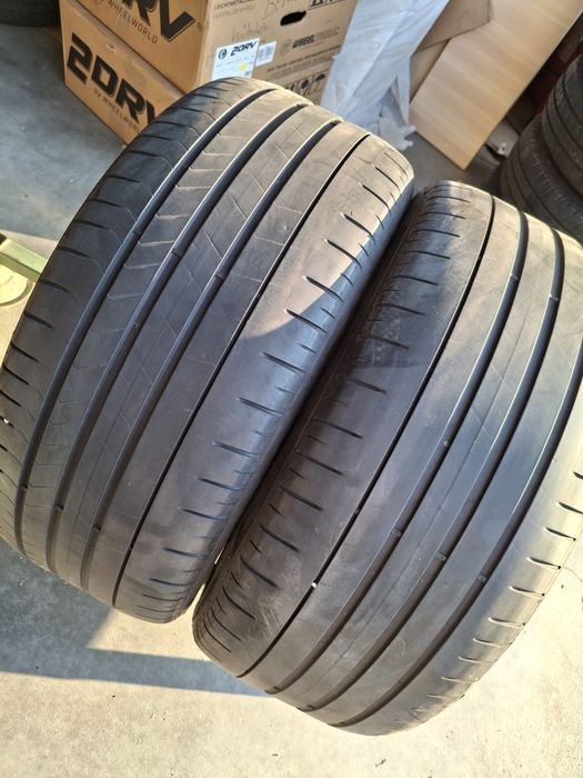 2 Anvelope de vară 255 40 r19 Pirelli