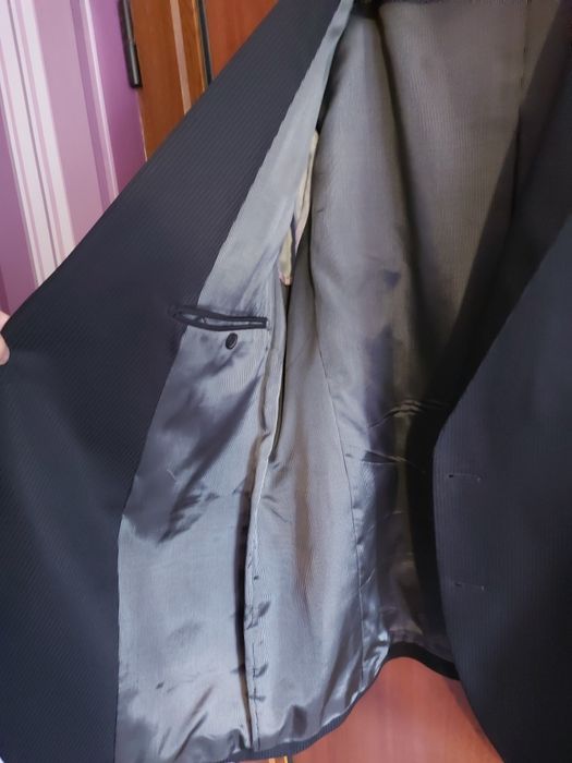 Официален мъжки костюм