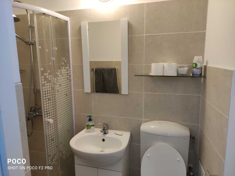 Inchiriez garsoniera Gara de Nord cu centrala proprie, etaj 2