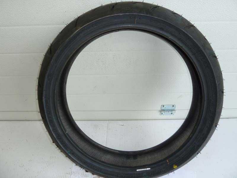 Гума 120/60 -17 BRIDGESTONE BATTLAX S21 FRONT 55W DOT2016