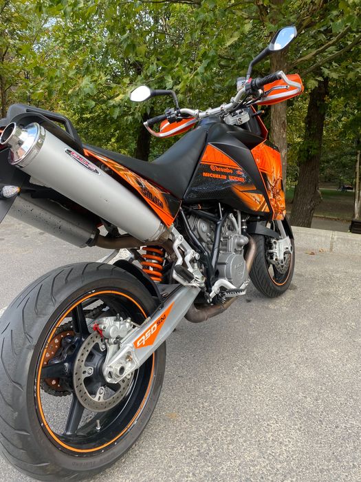 KTM 950 Supermoto