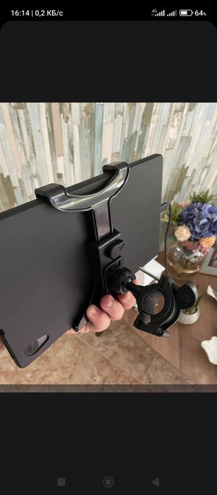 Planshet derjak sotiladi