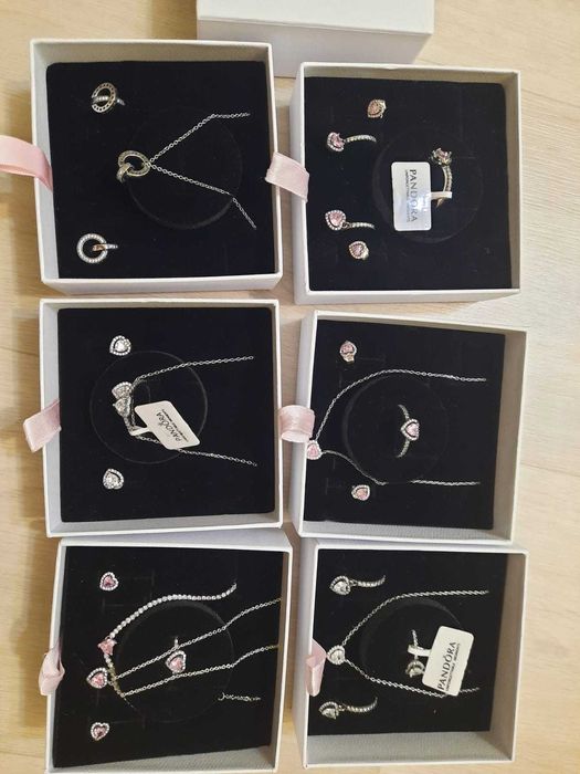 Наборы украшений PANDORA