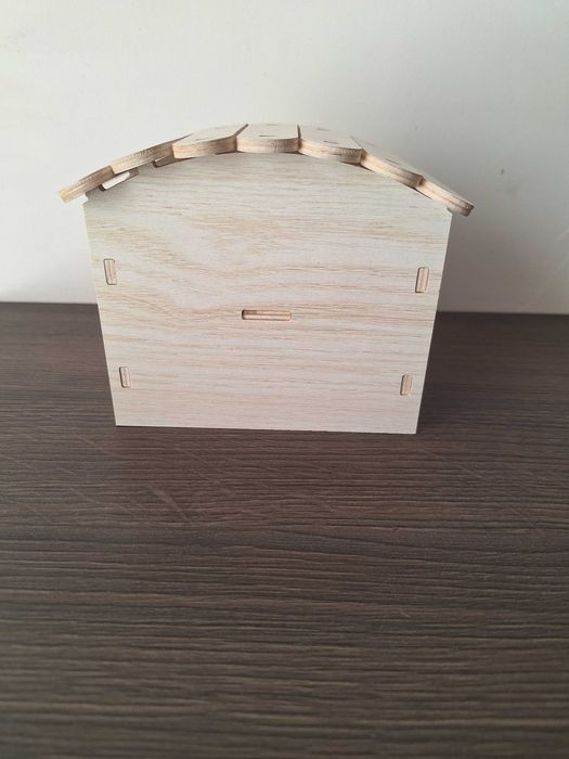 Дървена къщичка за хамстери и други дребни гризачи.14см×14см×13,5см