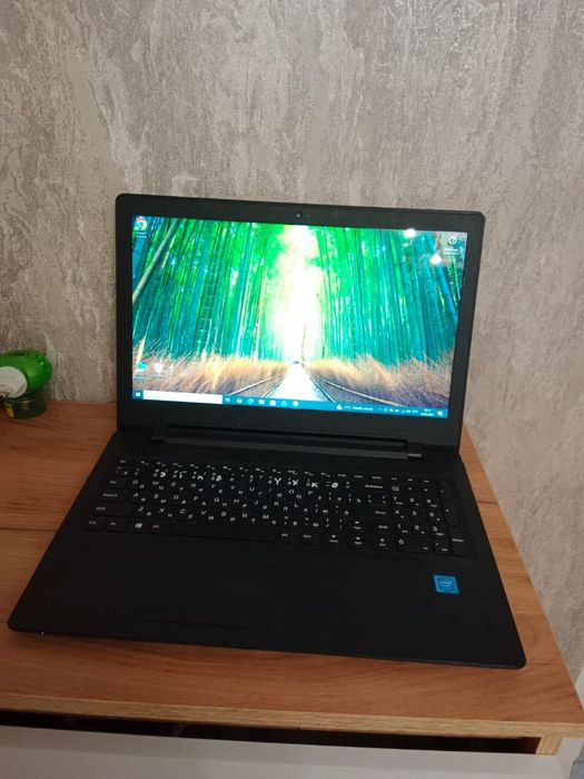 Продам ноутбук Lenovo.