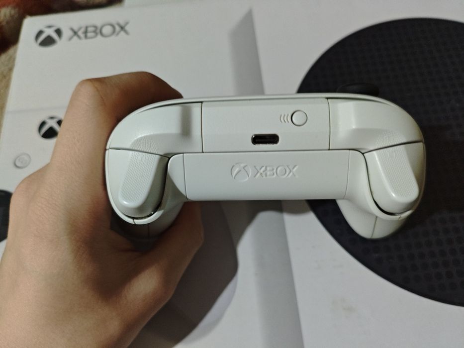 Продам Xbox series s