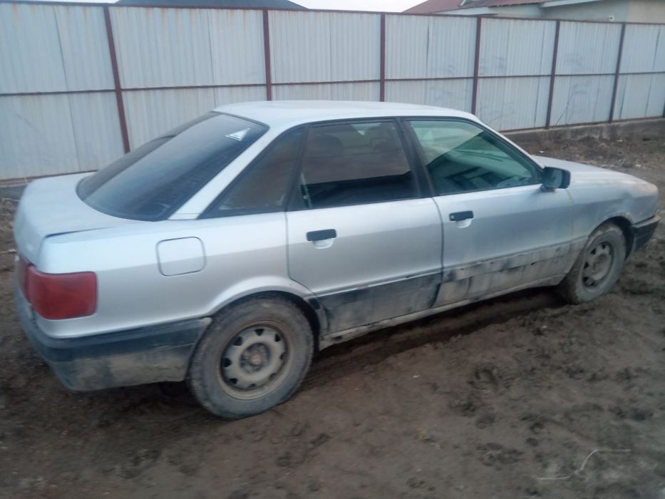Ауди 80 обьем 1,8 1990 г.в.