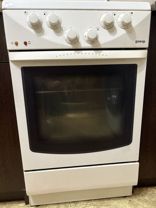 Продается электрическая плита