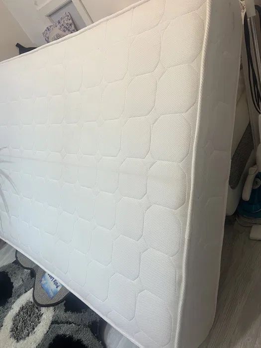 Saltea 160x200 in stare excelenta