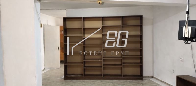 Магазин в Варна-Колхозен пазар площ 60 цена 350