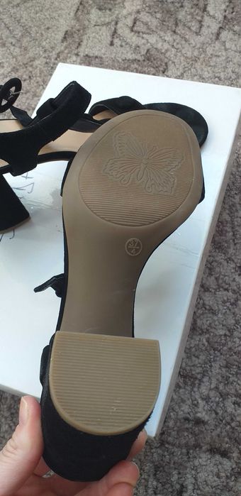 Sandale din piele marimea 37