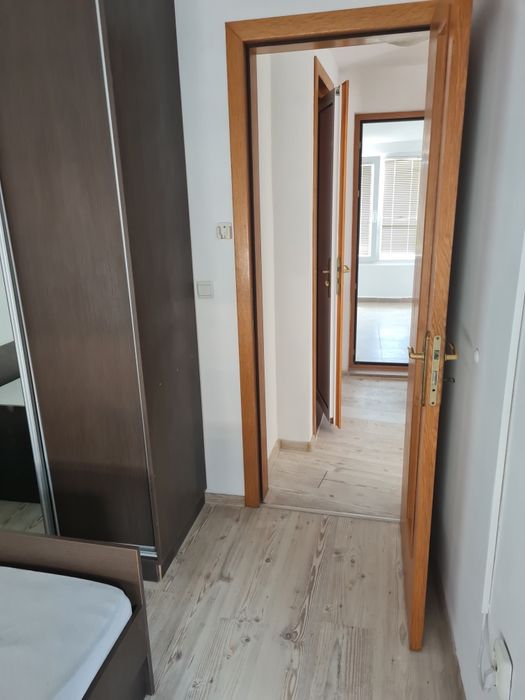 Дава се под наем Тристаен апартамент в Варна, Базар Левски - 50 кв.м за 141640.77 € - Снимка #8