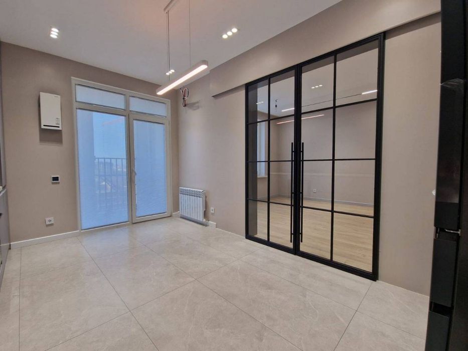 Срочно сотилади 4 хонали NRG MIRZO ULUGBEK 118м2