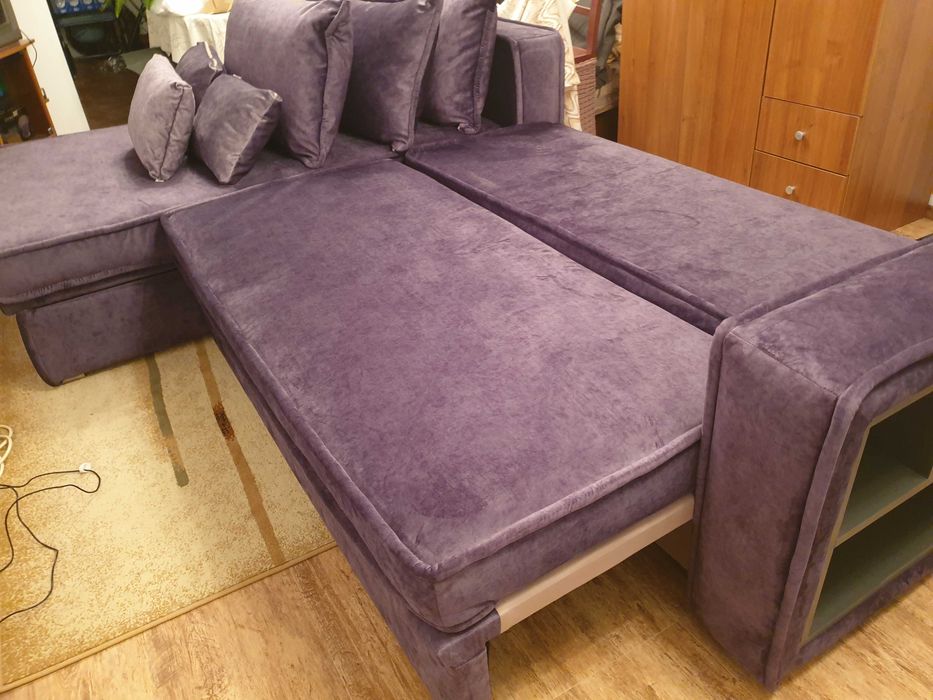 НОВ тъмно сив диван