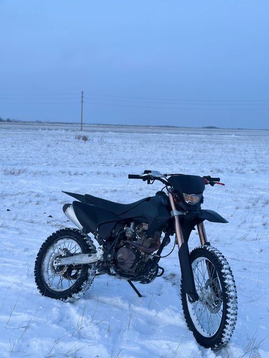 Продам Эндуро 
Мотоцикл Эндуро 
Xinguizun XGZ 250