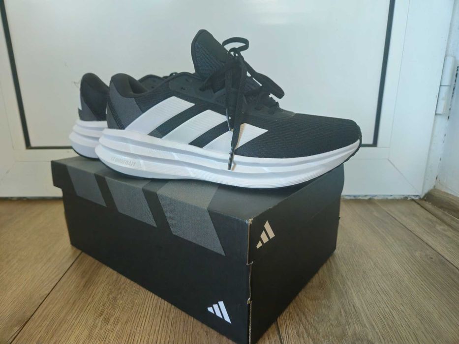 Оригинални мъжки обувки Adidas