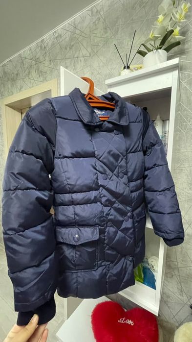 Продам детскую куртку