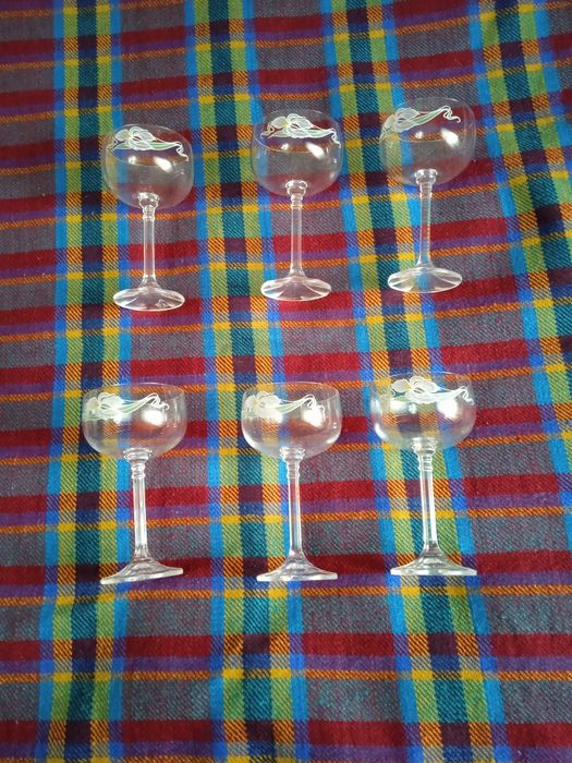 Чешские фужеры,в наборе шесть штук, объем 200 мл , 60 мл,