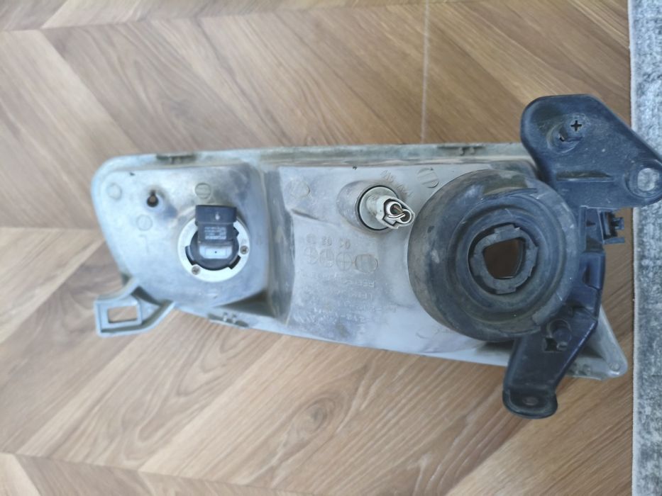 Фары на Toyota Camry