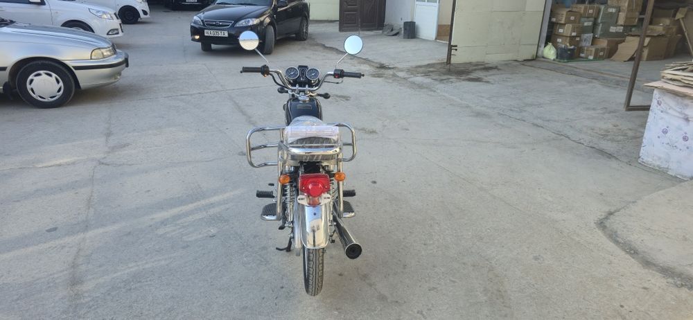 Yangi Moped sotiladi