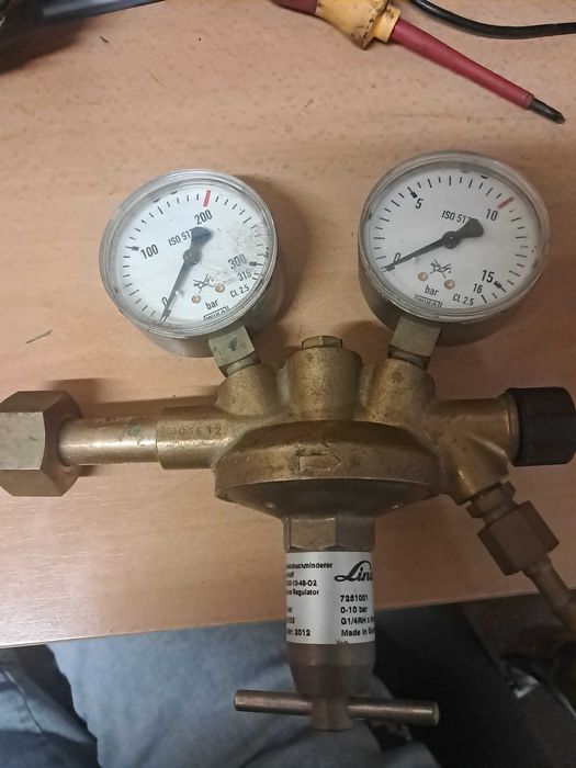 Regulator de presiune oxigen