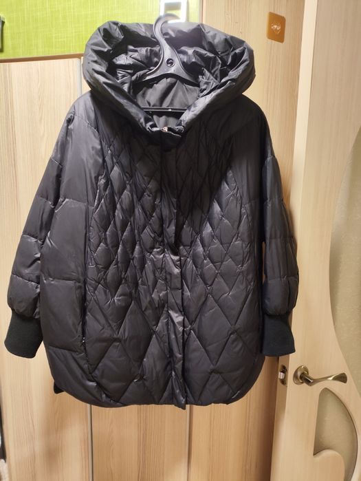 Пуховик женский .