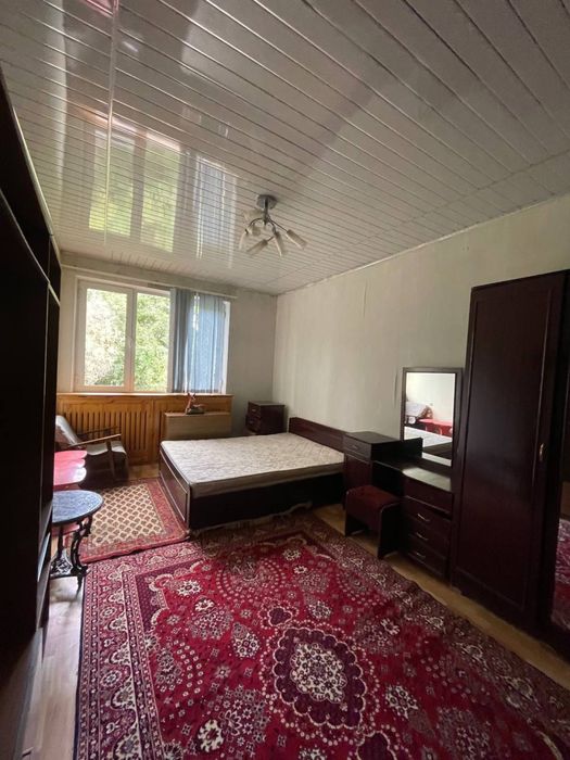 Чиланзар 19. Продажа. Срочно. 3 х комнатная