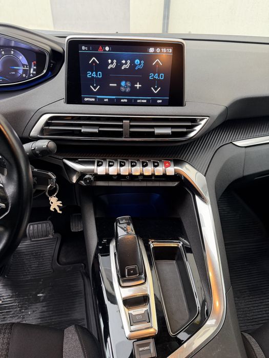 Peugeot 5008- 1.5Hdi -2021- 7 Locuri-Cockpit-Automat