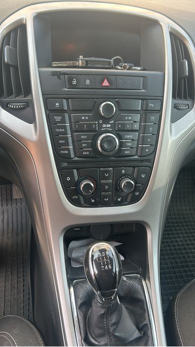 OPEL Astra 2012 — imagine 4