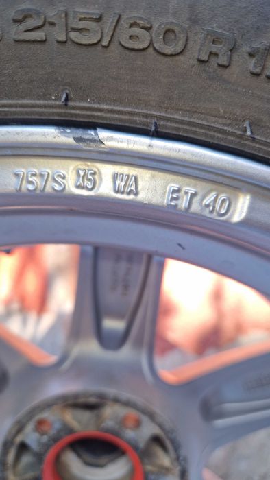 ХЮНДАЙ джанти със гуми 215/60/17  7,5J×17  ET40  5×114,3